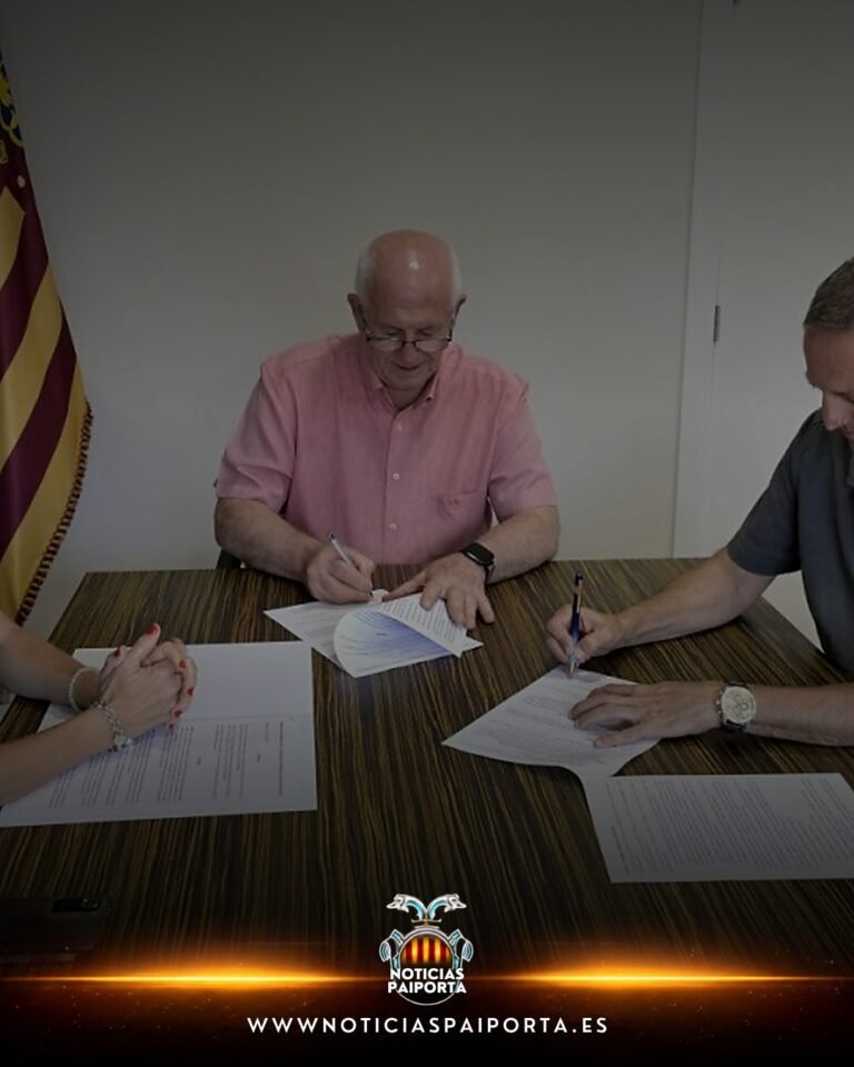 Firma del convenio entre Paiporta y la Fundacio Horta Sud para reforzar asociaciones locales