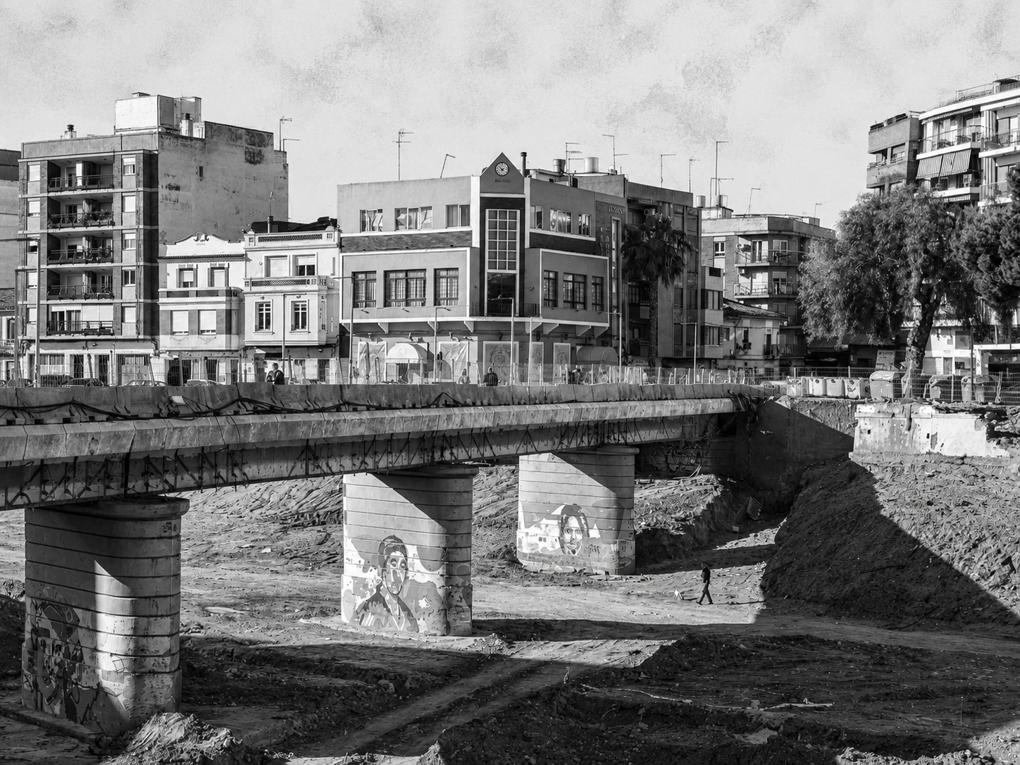 Imagen ilustrativa de la demolición del Pont Vell de Paiporta